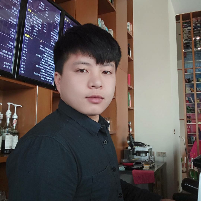 帅被人打的第一张照片--苏州闪婚服务中心