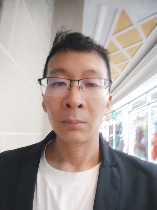 欣欣向荣的第一张照片--苏州闪婚服务中心